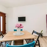 1br Premium, Terrace & Parking *