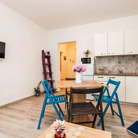 1br Premium, Terrace & Parking * זאדאר