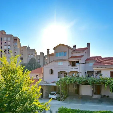 Apartman 1br Premium, Terrace & Parking Zára
